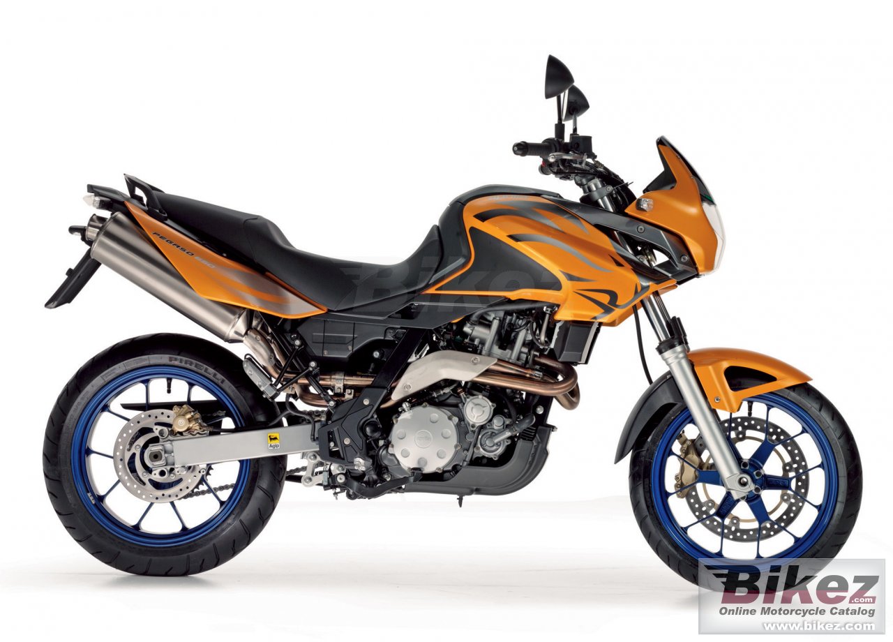 Big Aprilia pegaso 650 picture and wallpaper from Bikez.com
